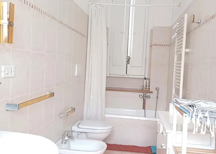 펜션 Casa Belvedere 폴리나노 아마레